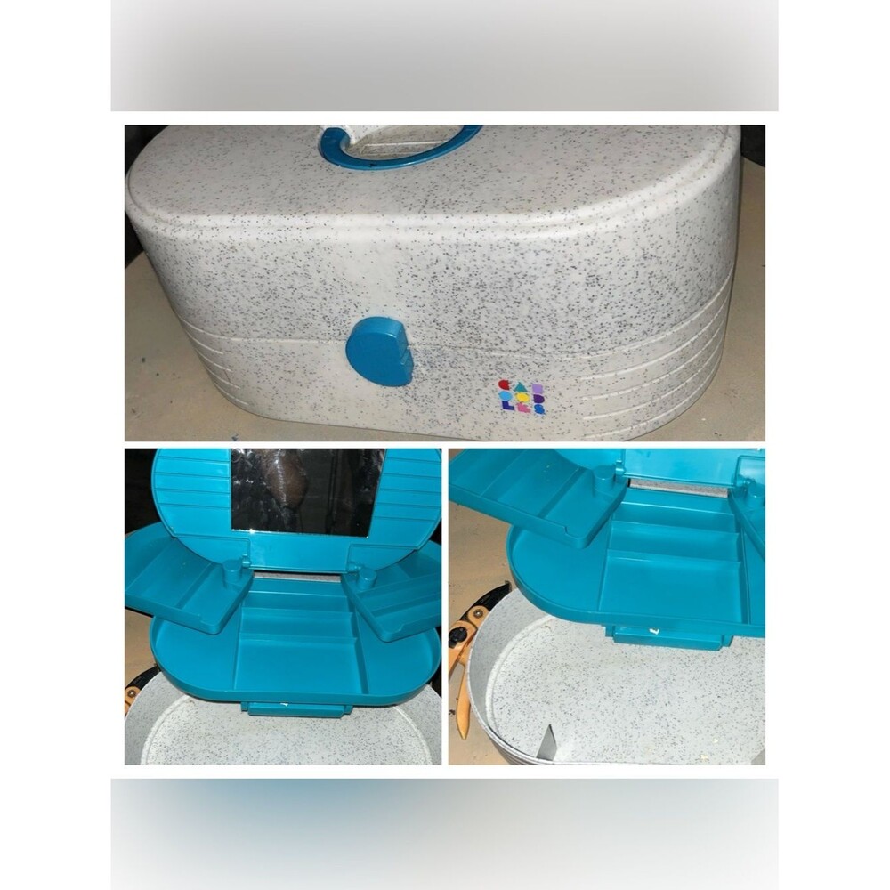 Caboodles Speckled White Case with Teal Blue Interior